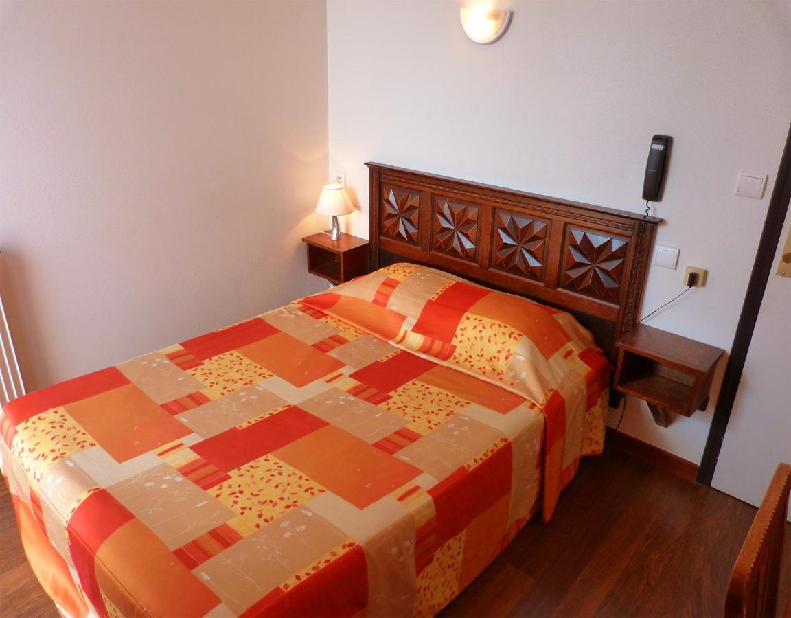 Hotel Les Peyrieres Olemps 외부 사진