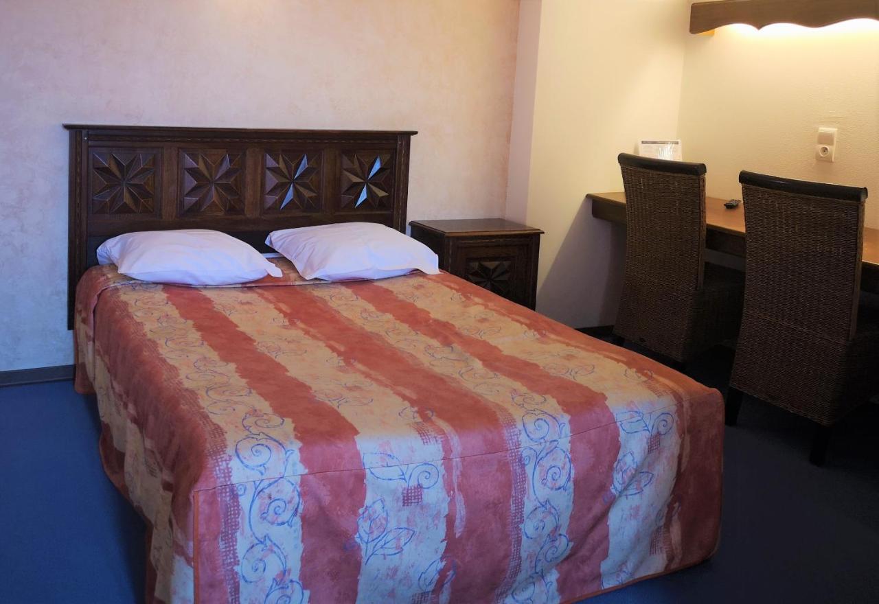Hotel Les Peyrieres Olemps 외부 사진