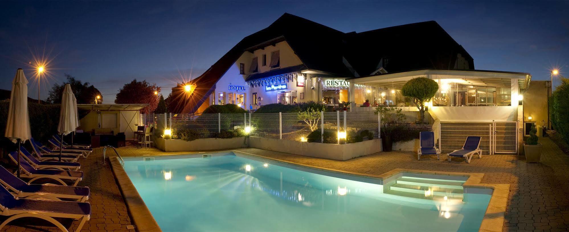 Hotel Les Peyrieres Olemps 외부 사진