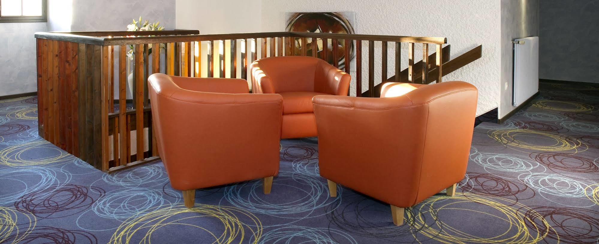 Hotel Les Peyrieres Olemps 외부 사진