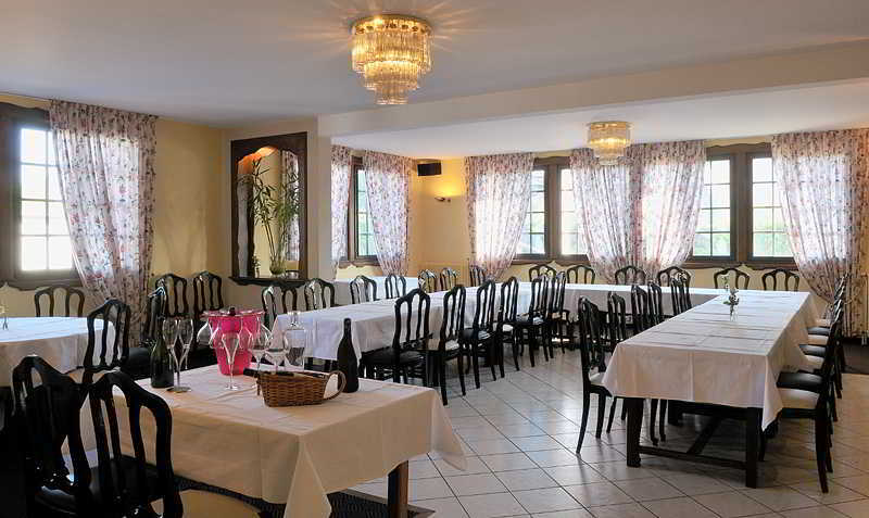 Hotel Les Peyrieres Olemps 외부 사진